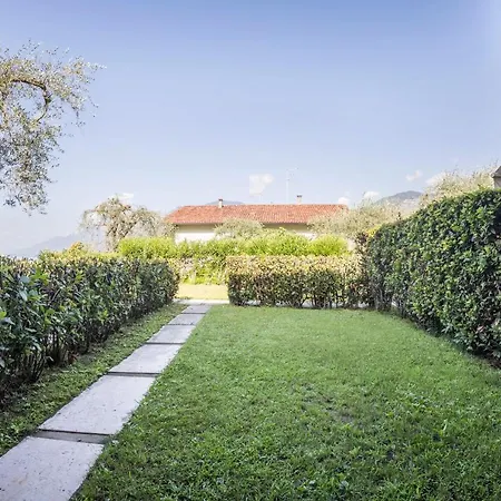 Assenza 8 Brenzone sul Garda