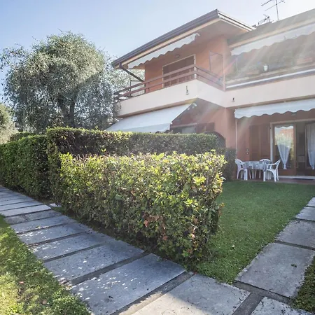 Assenza 8 Apartman *